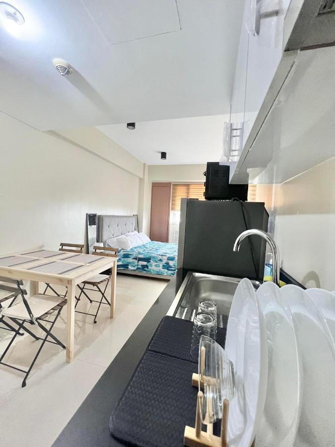 Paranaque City Luxury Hotel Type Condo Near Naia Manila Airport מראה חיצוני תמונה
