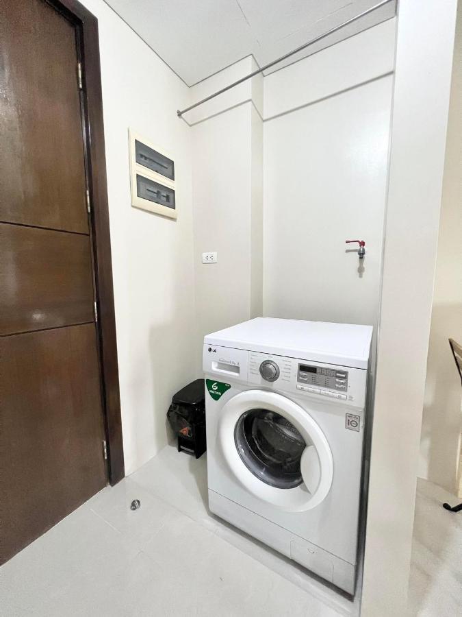 Paranaque City Luxury Hotel Type Condo Near Naia Manila Airport מראה חיצוני תמונה