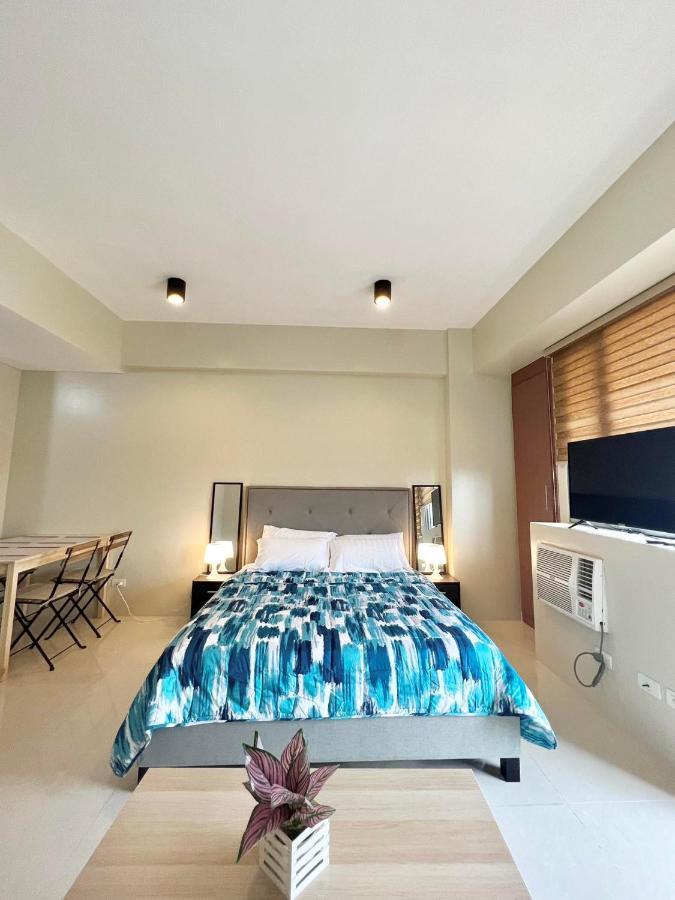 Paranaque City Luxury Hotel Type Condo Near Naia Manila Airport מראה חיצוני תמונה