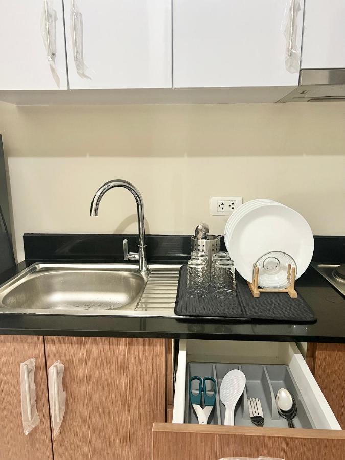 Paranaque City Luxury Hotel Type Condo Near Naia Manila Airport מראה חיצוני תמונה