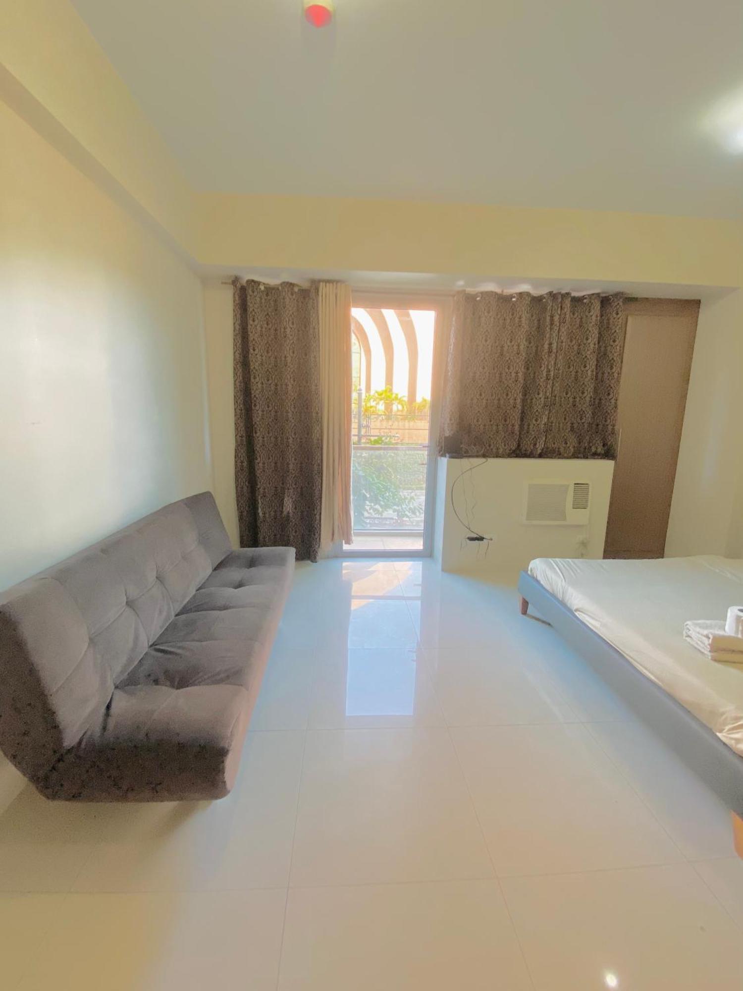 Paranaque City Luxury Hotel Type Condo Near Naia Manila Airport מראה חיצוני תמונה