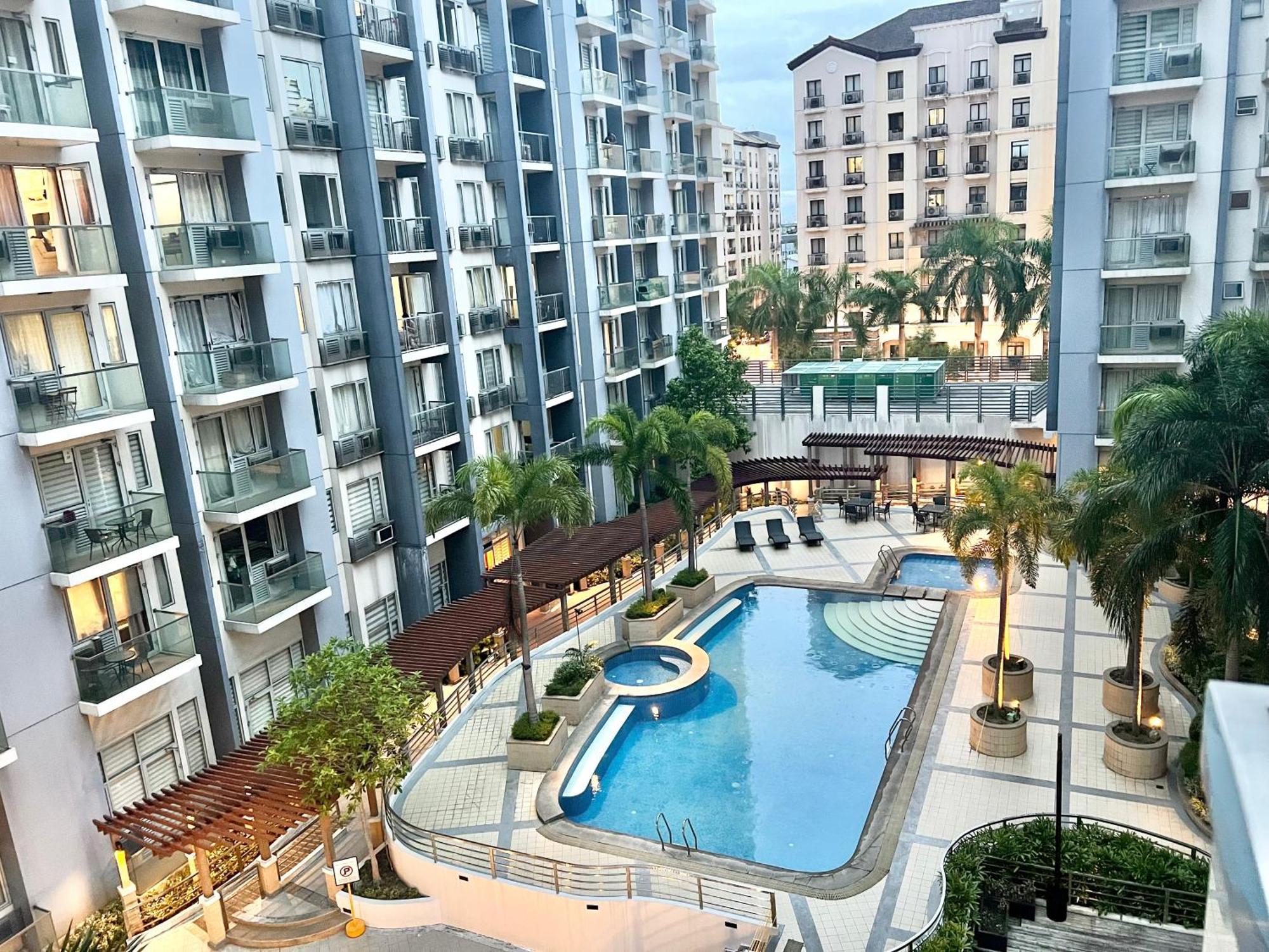 Paranaque City Luxury Hotel Type Condo Near Naia Manila Airport מראה חיצוני תמונה