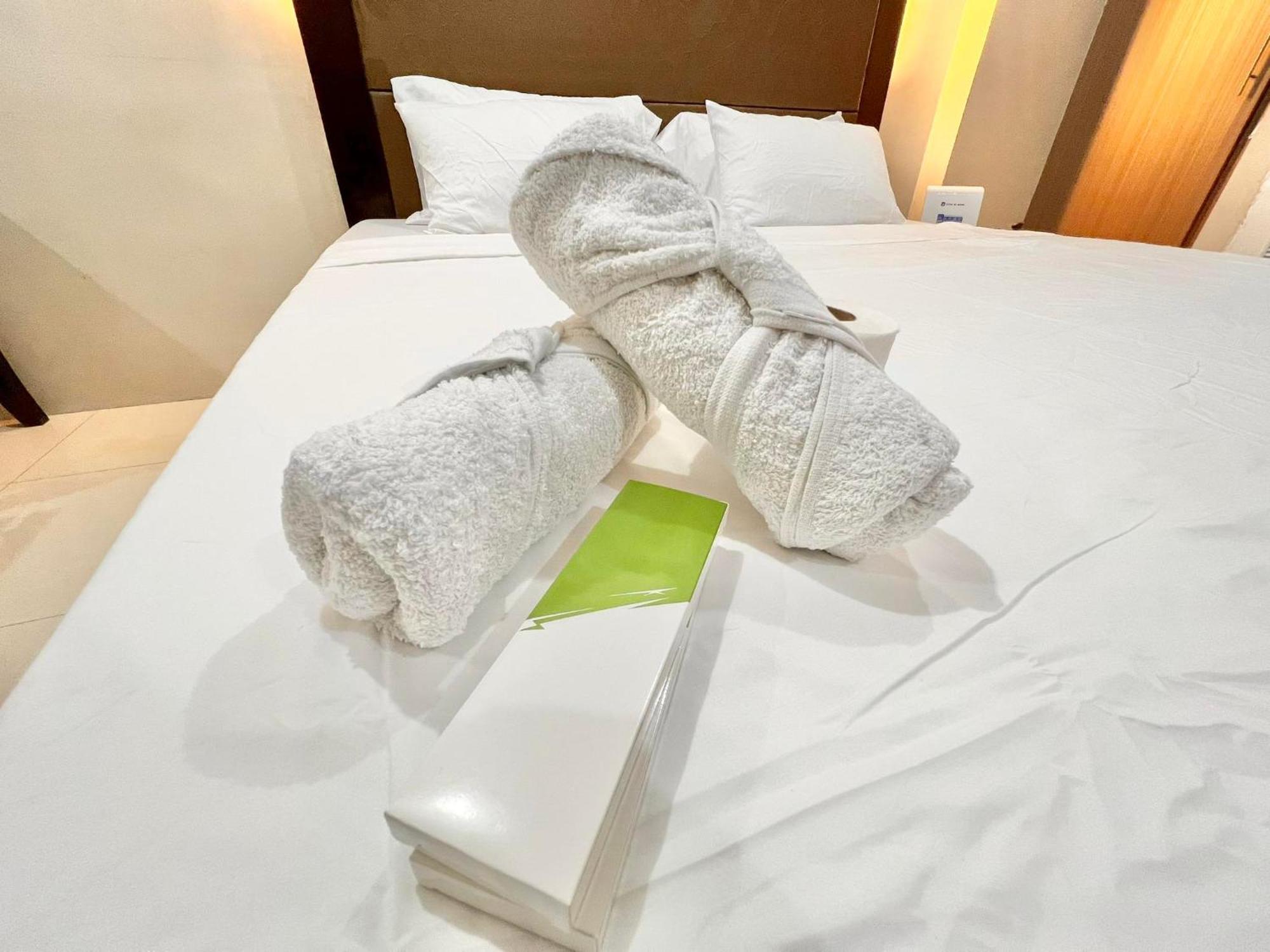 Paranaque City Luxury Hotel Type Condo Near Naia Manila Airport מראה חיצוני תמונה